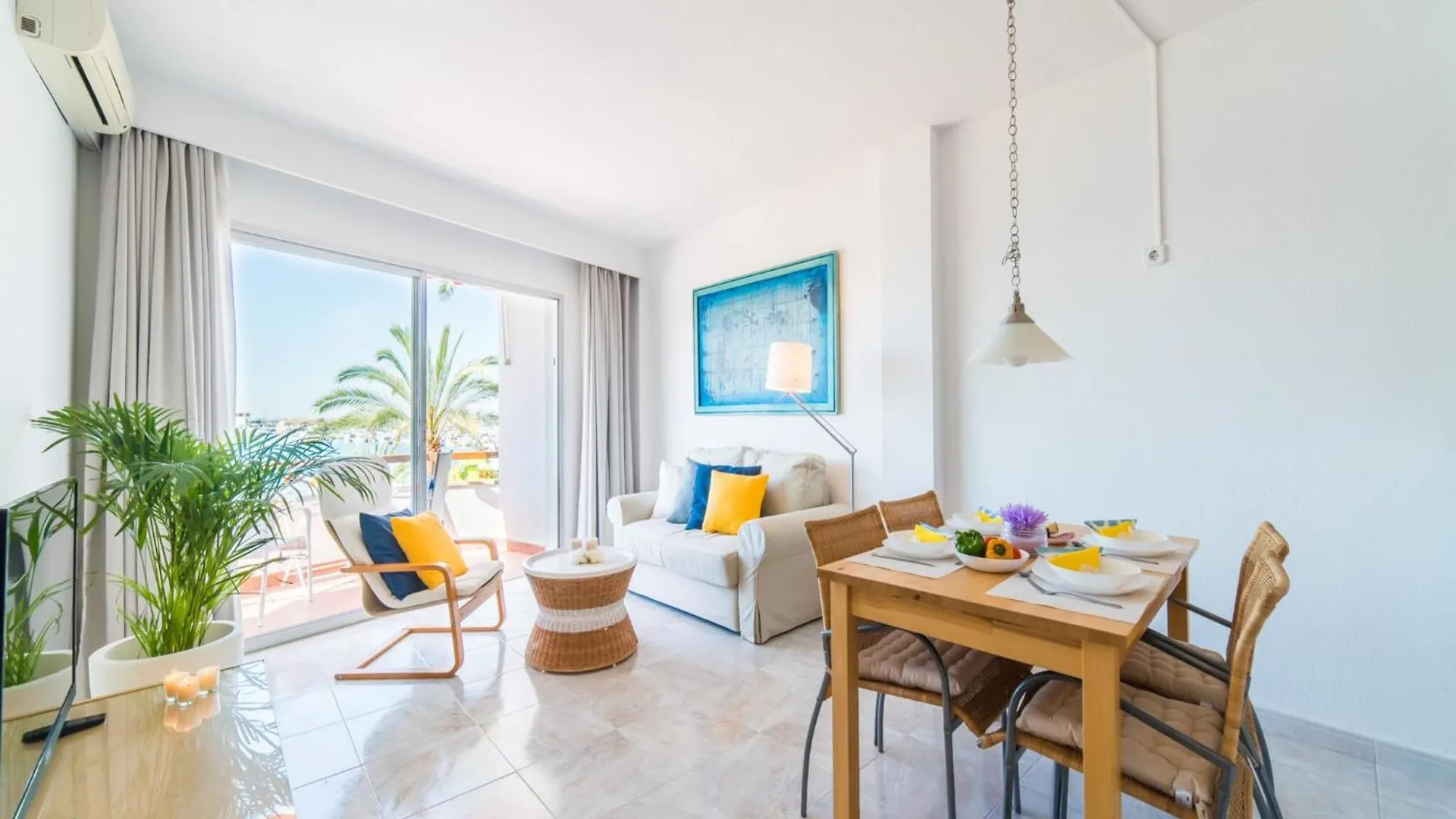 אלקודיה Apartment With Spectacular Sea Views