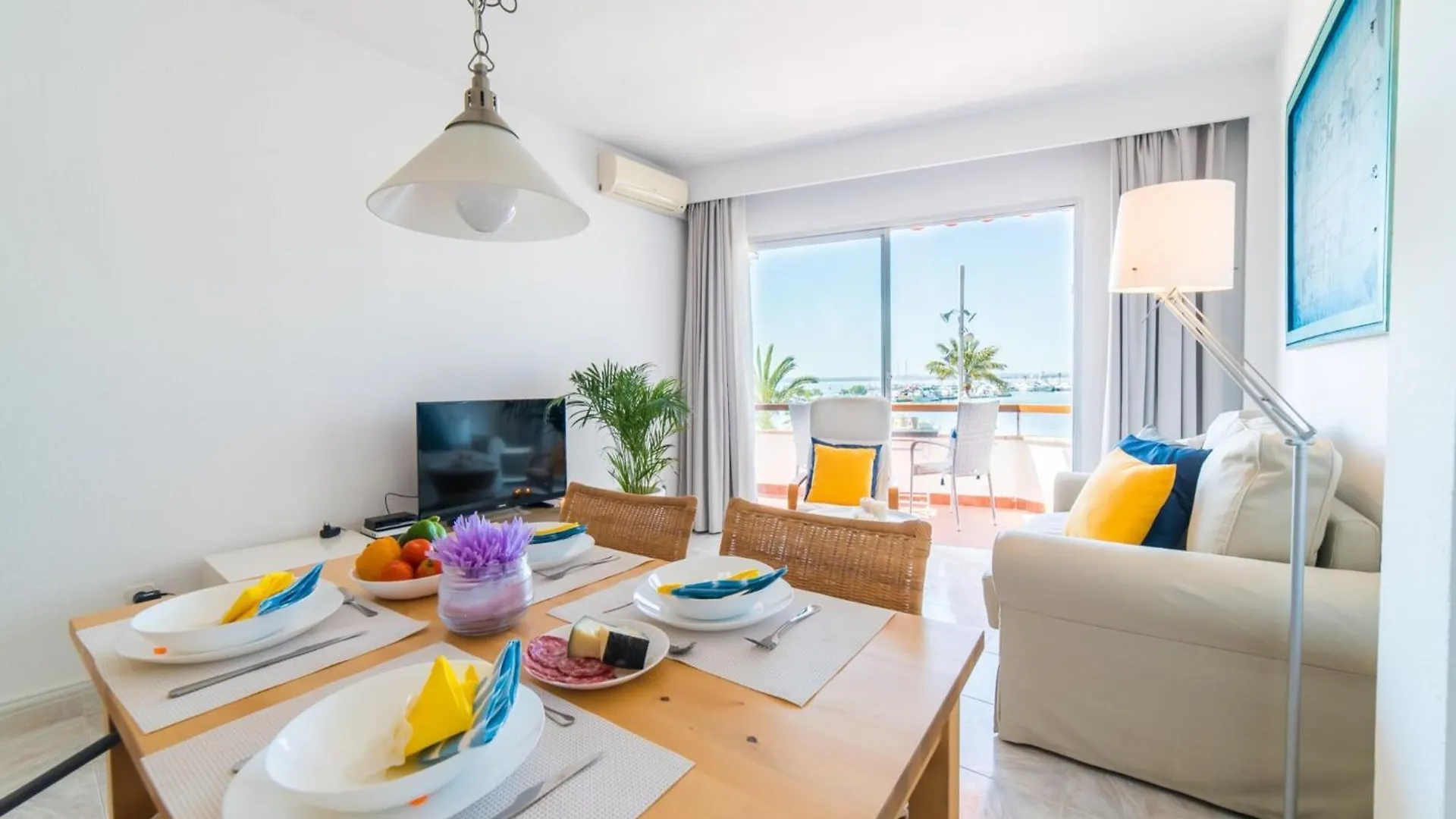 אלקודיה Apartment With Spectacular Sea Views