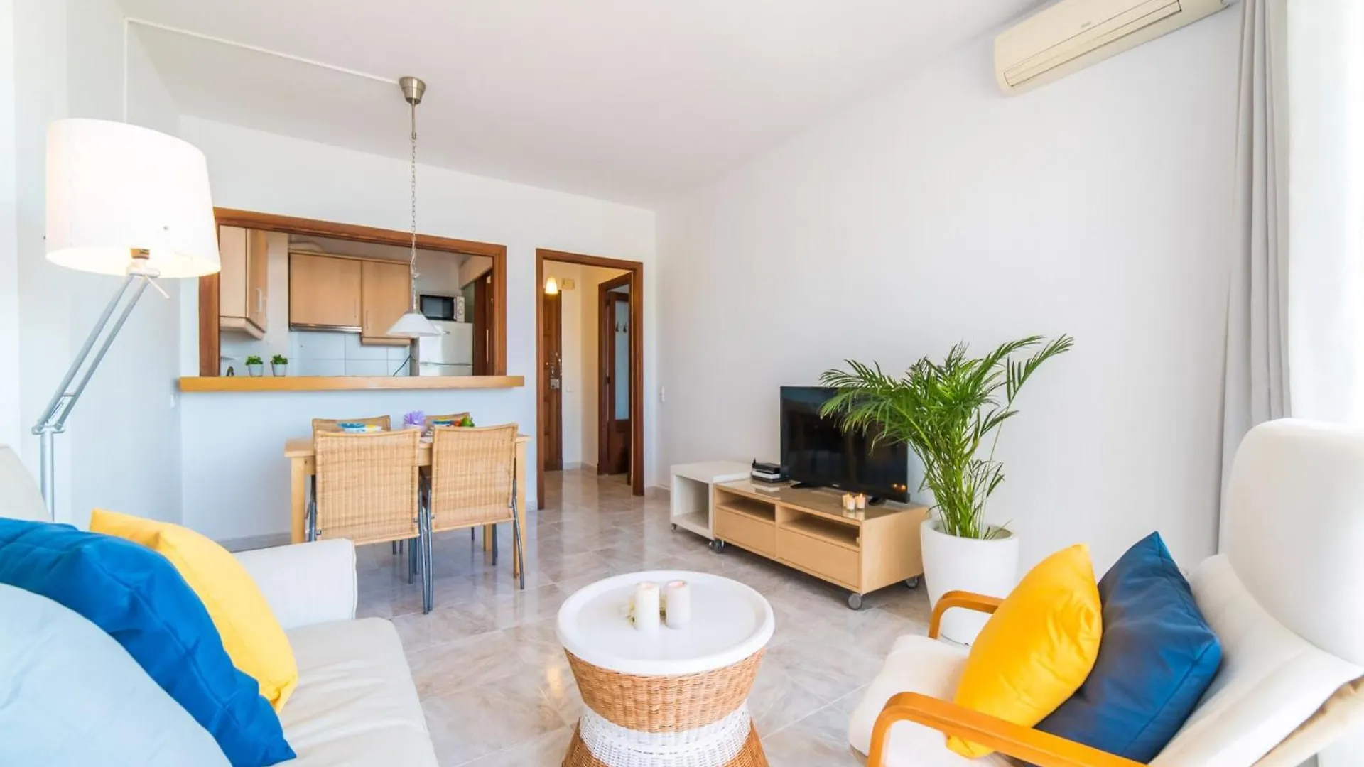 Apartment With Spectacular Sea Views Alcudia  0*, Alcudia (Mallorca) Spain